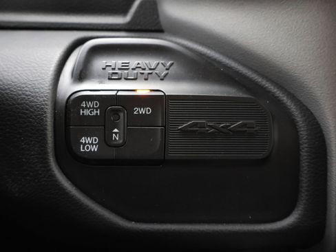 Used 2022 RAM 2500 Big Horn w/ Night Edition AWD/4WD image 44