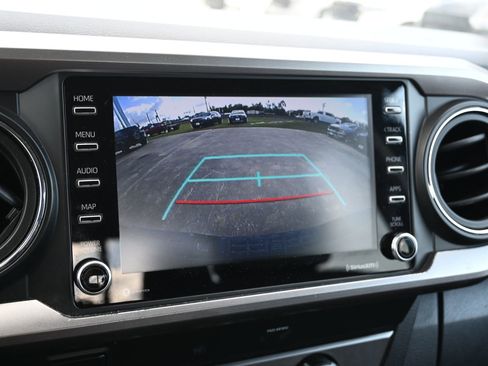 Used 2022 Toyota Tacoma SR image 17