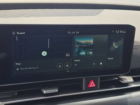 New 2027 Kia Carnival FWD image 23