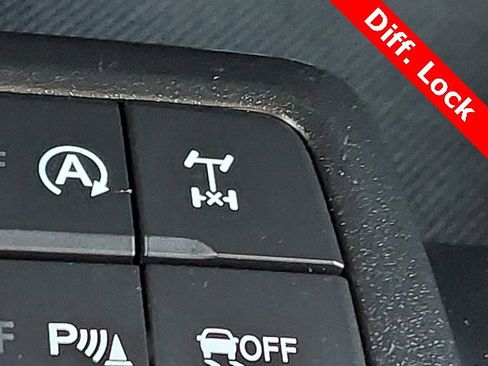 Used 2021 Ford Ranger Lariat w/ Equipment Group 501A High image 17