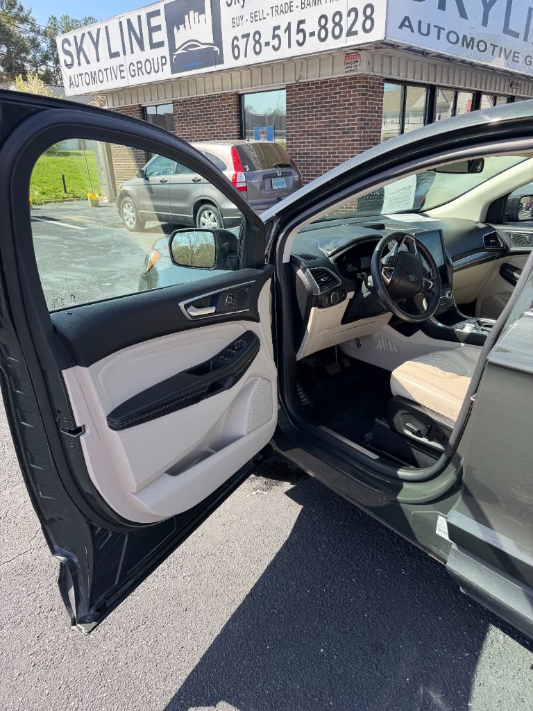 Used 2024 Ford Edge Titanium AWD/4WD image 16