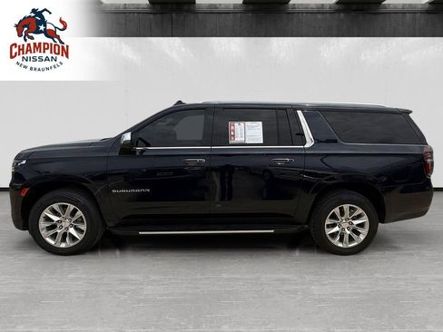 Used 2023 Chevrolet Suburban Premier AWD/4WD image 2