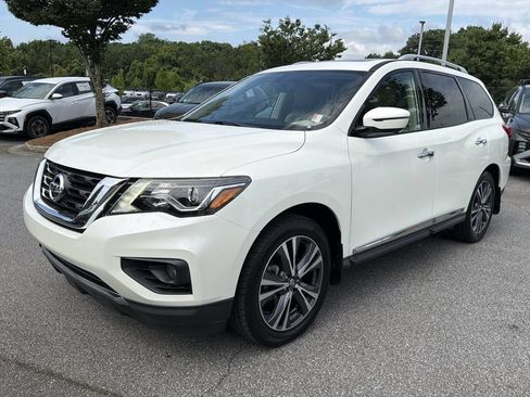 Used 2020 Nissan Pathfinder Platinum AWD/4WD image 3