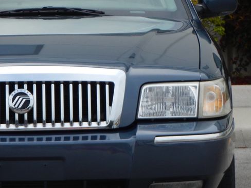 Used 2008 Mercury Grand Marquis LS image 8