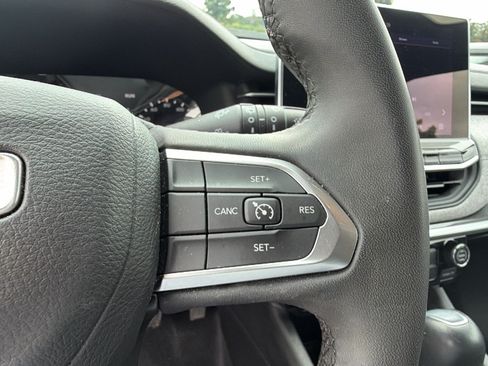 Used 2024 Jeep Compass Latitude AWD/4WD image 28