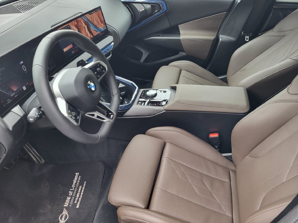 Used 2025 BMW X3 xDrive30i w/ Premium Package AWD/4WD image 11