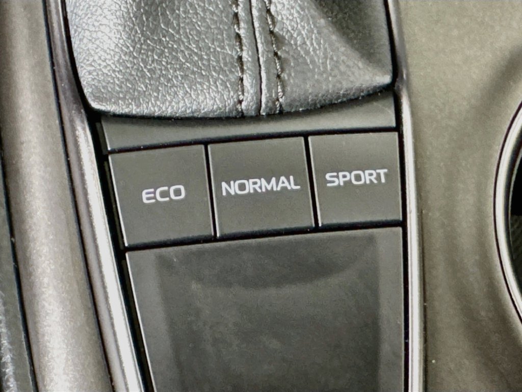 Used 2023 Toyota Camry SE w/ Convenience Package FWD image 20