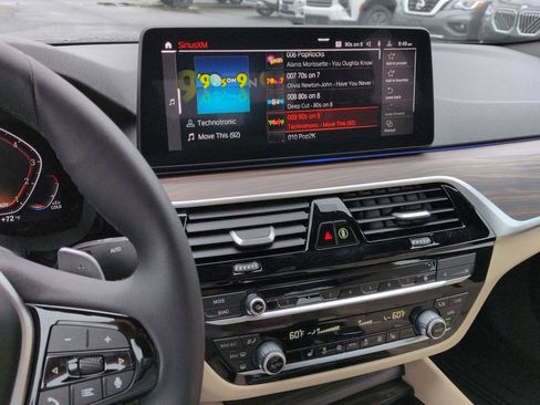 Certified 2023 BMW 530i xDrive w/ Premium Package AWD/4WD image 30