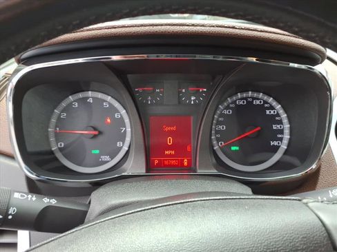 Used 2010 GMC Terrain SLT image 16