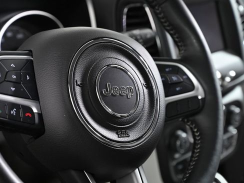 Used 2018 Jeep Compass Latitude w/ Popular Equipment Group AWD/4WD image 15