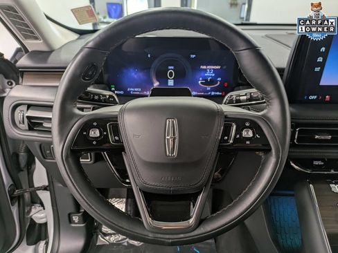 Used 2025 Lincoln Aviator Reserve w/ Equipment Group 201A AWD/4WD image 20