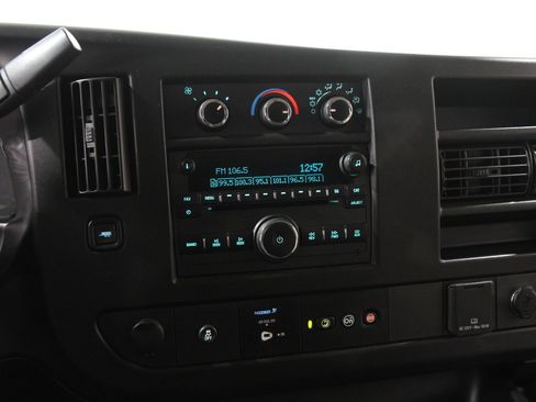 Used 2020 Chevrolet Express 2500 LS w/ Driver Convenience Package image 9