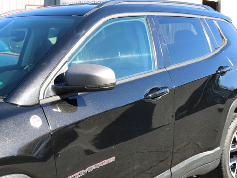 Used 2020 Jeep Compass Trailhawk image 5