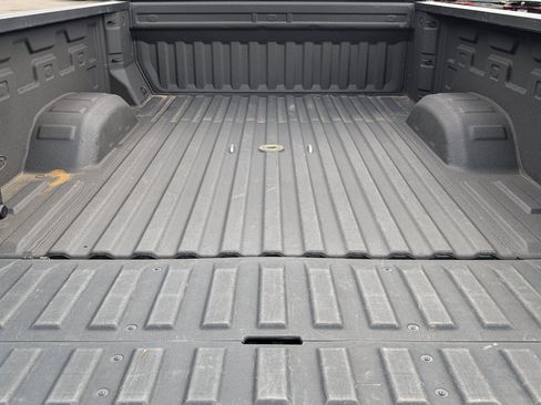 Used 2022 Chevrolet Silverado 3500 LT w/ Convenience Package AWD/4WD image 18