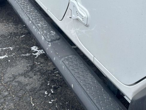 Used 2018 Jeep Wrangler Unlimited Sport S image 11