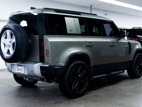 Used 2021 Land Rover Defender 110 SE image 6
