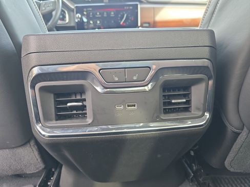 Used 2023 GMC Sierra 1500 Denali Ultimate image 18