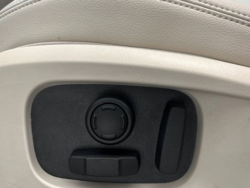 Used 2024 Jaguar F-PACE R-Dynamic S image 14