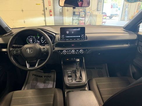 Used 2024 Honda CR-V Sport image 3