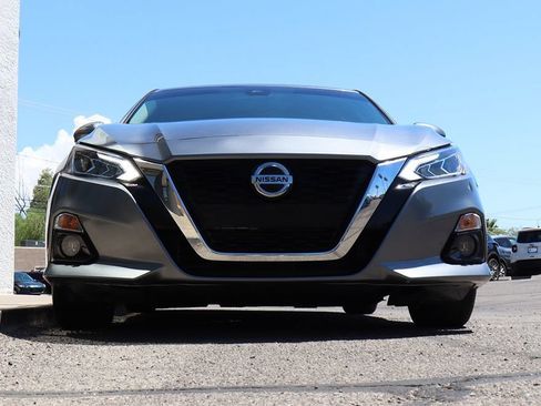 Used 2019 Nissan Altima 2.5 SL FWD image 17
