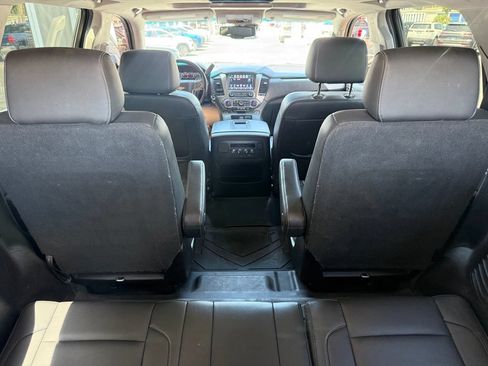 Used 2018 Chevrolet Tahoe LT w/ LT Signature Package AWD/4WD image 7