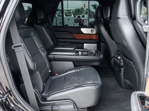 Used 2020 Lincoln Navigator Reserve w/ Equipment Group 208A Reserve RWD image 43