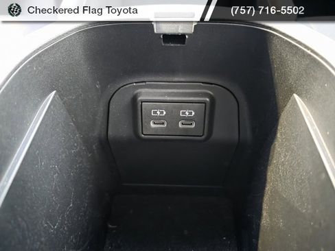 Used 2024 Toyota RAV4 XLE Premium image 39