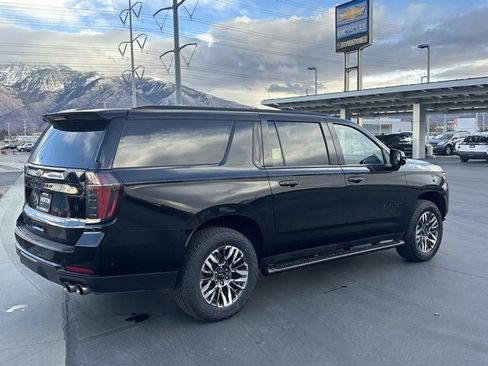 Certified 2025 Chevrolet Suburban Z71 image 26