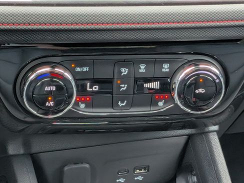 Used 2024 Chevrolet TrailBlazer RS w/ Convenience Package FWD image 20