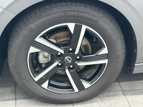 Used 2024 Nissan Sentra SV FWD image 6
