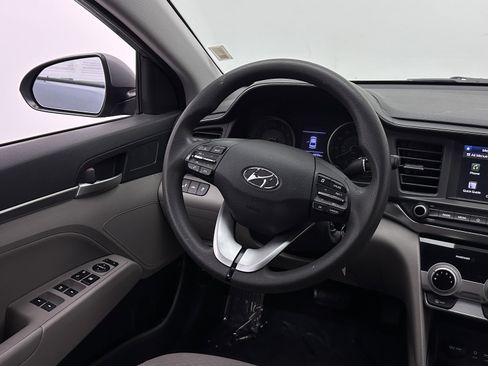 Used 2019 Hyundai Elantra SEL FWD image 24