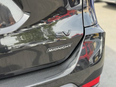 Used 2018 Nissan Rogue SV image 5