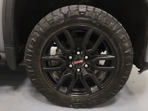Used 2020 GMC Sierra 1500 Elevation w/ Elevation Value Package AWD/4WD image 28