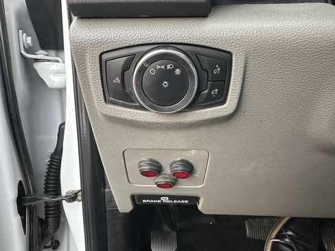 Used 2019 Ford F250 XL w/ STX Appearance Package AWD/4WD image 27