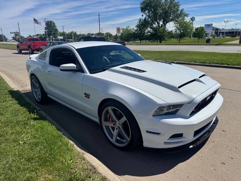 Used 2014 Ford Mustang GT w/ Brembo Brake Package RWD image 7