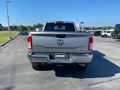 Used 2022 RAM 2500 Tradesman w/ Chrome Appearance Group AWD/4WD image 6