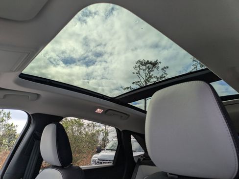New 2026 Ford Escape Active w/ Active Premium Tech Pack FWD image 23