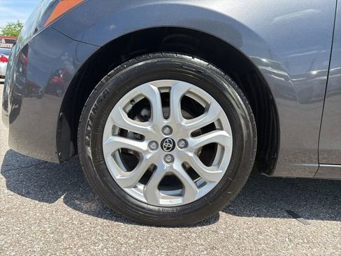 Used 2017 Toyota Yaris iA FWD image 31