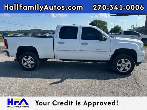 Used 2014 GMC Sierra 2500 Denali w/ Snow Plow Prep Package image 4