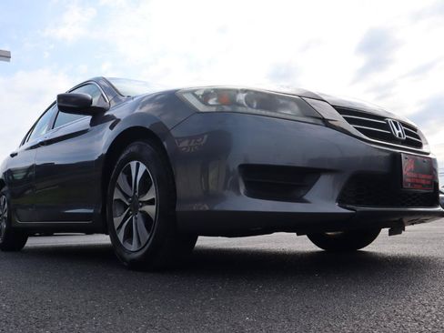 Used 2013 Honda Accord LX image 17