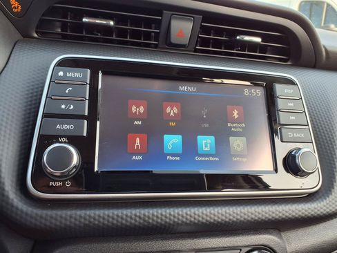 Used 2025 Nissan Kicks Play S FWD image 4