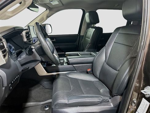 Used 2022 Toyota Tundra Limited image 18
