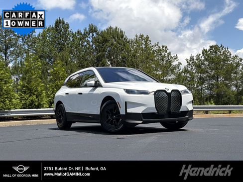 Used 2025 BMW iX xDrive50 AWD/4WD image 1