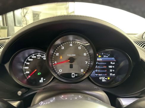 Used 2025 Porsche 718 Cayman S RWD image 34