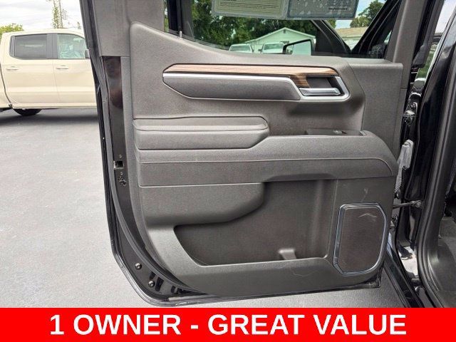 Used 2025 Chevrolet Silverado 1500 LT RWD image 13