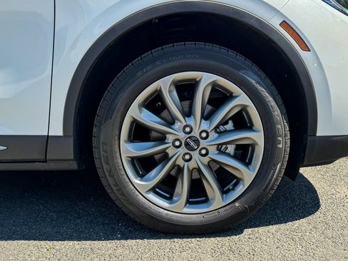 Used 2022 Lincoln Corsair AWD w/ Premium Package image 10