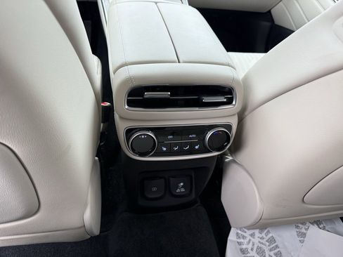 Used 2022 Genesis GV80 2.5T w/ Prestige Package 05 image 26