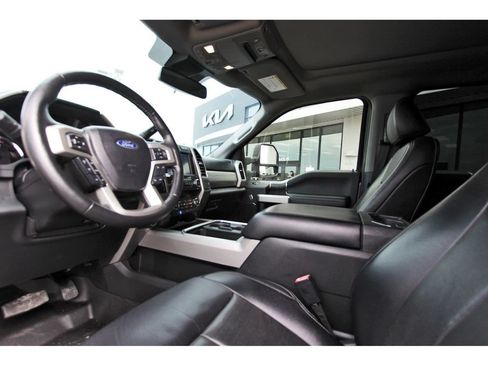 Used 2021 Ford F250 Lariat AWD/4WD image 32