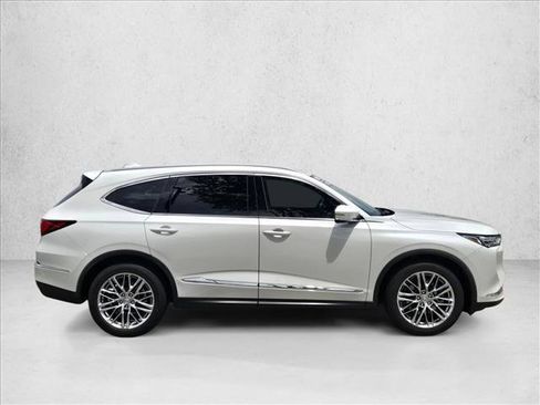 Used 2023 Acura MDX SH-AWD w/ Advance Package image 4