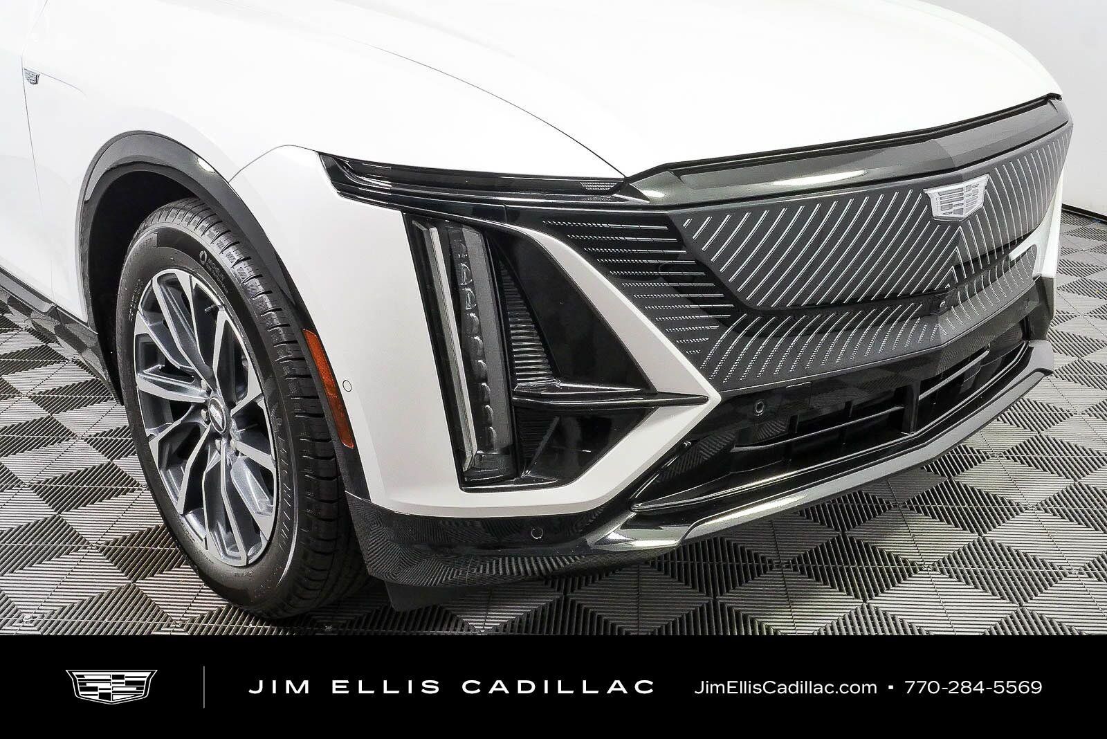 Used 2024 Cadillac Lyriq Luxury AWD/4WD image 36